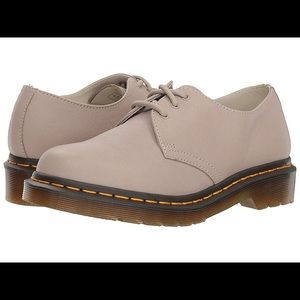 Dr. Marten’s 1461 Loafer (Taupe)